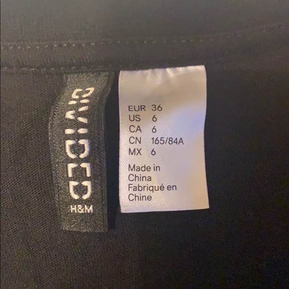 T-shirt dress - Picture 3 of 3